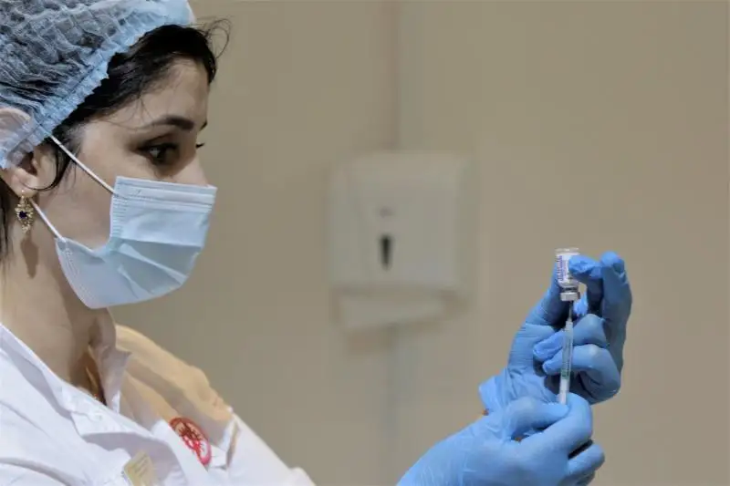 Два iPhone12 среди вакцинированных разыграют сегодня в Нур-Султане