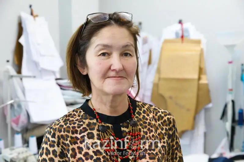 Как вдова, многодетная мать, инвалид Аягоз Шнайдер нашла работу