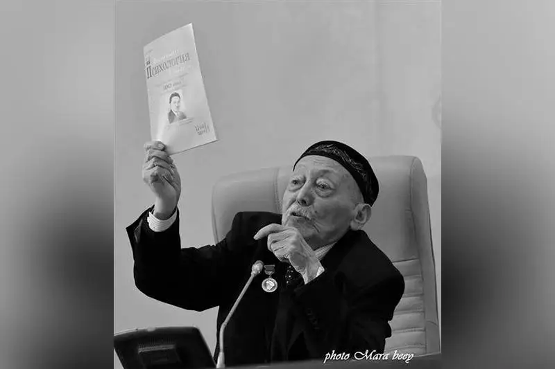 Belgili ǵalym Qubyǵul Jaryqbaev ómirden ótti