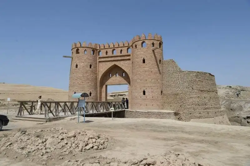 Сенаторы напомнили о важности развития исторического города Отрар