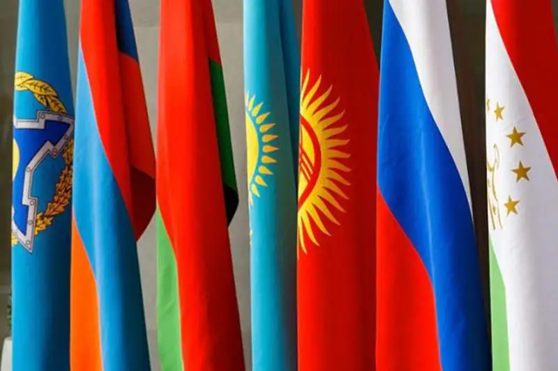 Военно-транспортными самолетами ВКС России идет переброска миротворческих контингентов ОДКБ