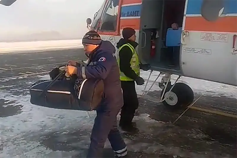 Новорожденного ребенка в тяжелом состоянии транспортировали вертолетом в ВКО