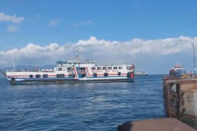 Balı jaǵalaýyndaǵy keme apaty: Indonezııalyq qutqarýshylar 14 adamdy izdestirýde