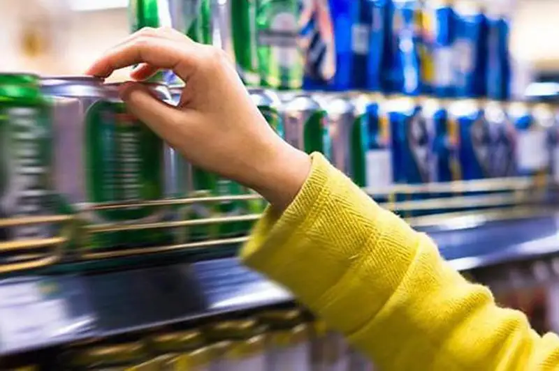 Павлодарская полиция выявила случаи продажи алкоголя подросткам