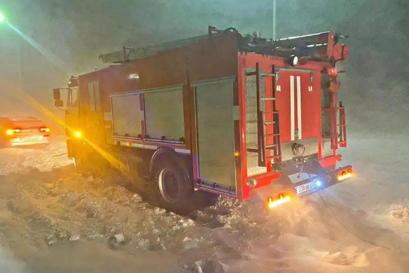 760 человек находятся в автомобилях на трассах Карагандинской области из-за непогоды