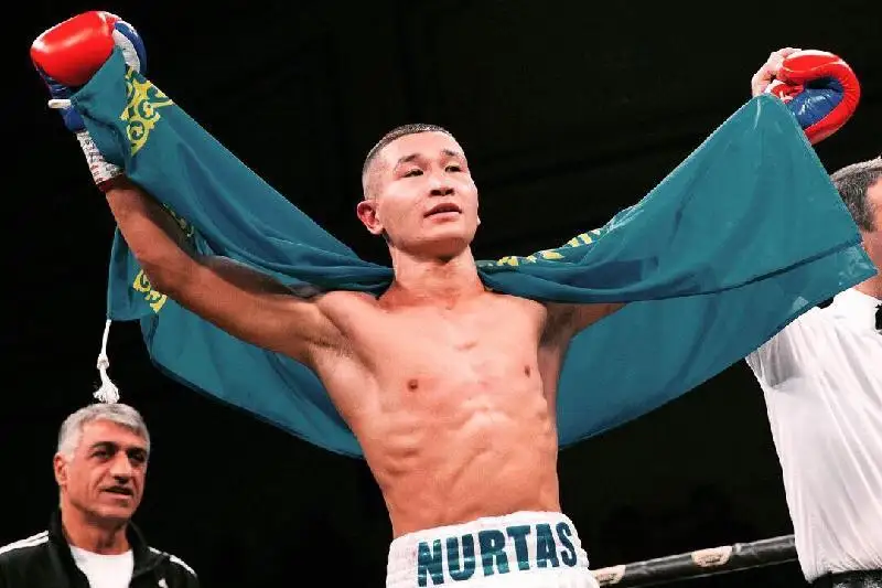 Задача войти в топ-20 - молодой профи-боксер из Казахстана о своих планах