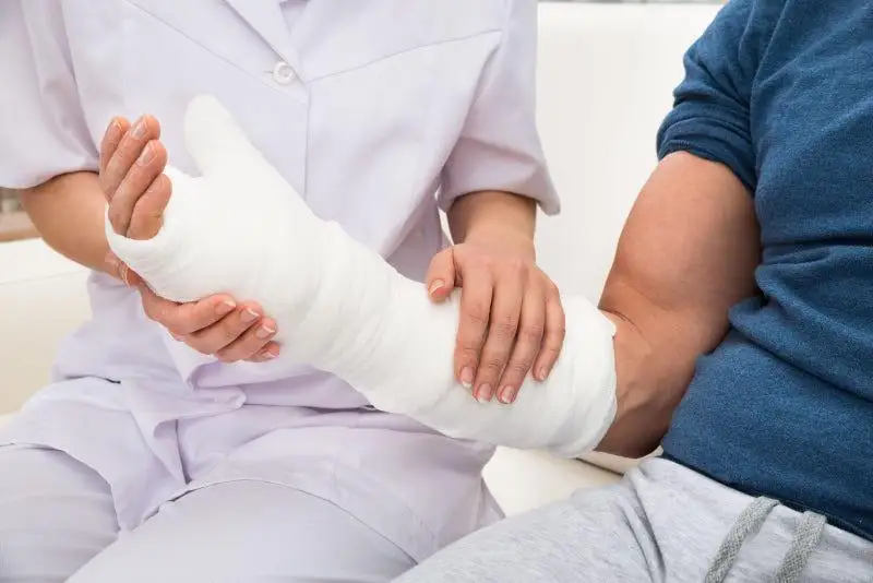 Jańa jyldy travmatologııa pýnktinde qarsy almas úshin ne isteý kerek