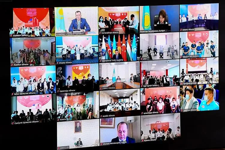 Маулен Ашимбаев принял участие в молодёжном форуме тюркоязычных стран