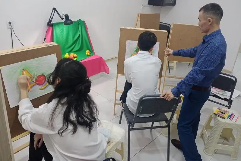 Художественную студию при поддержке государства открыл житель Актау