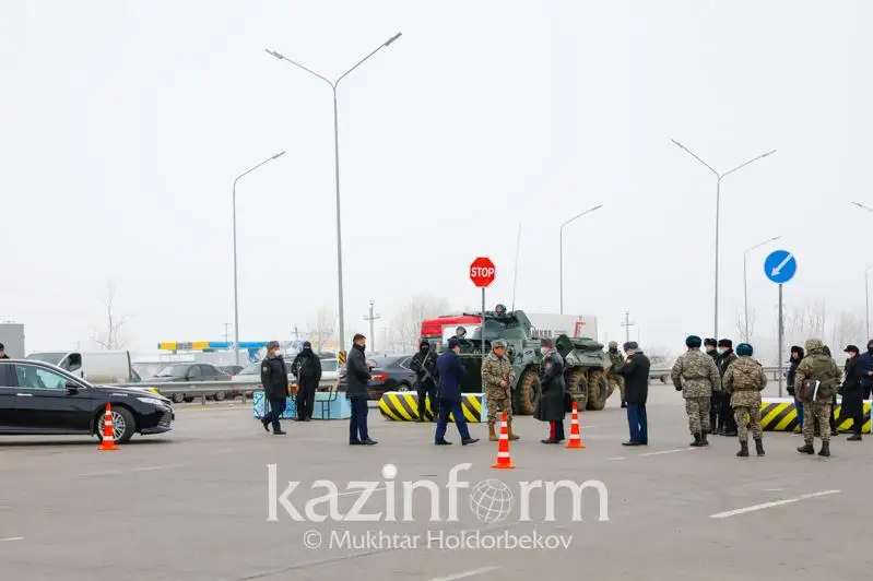 Глава государства поручил обеспечить общественную безопасность в период ЧП