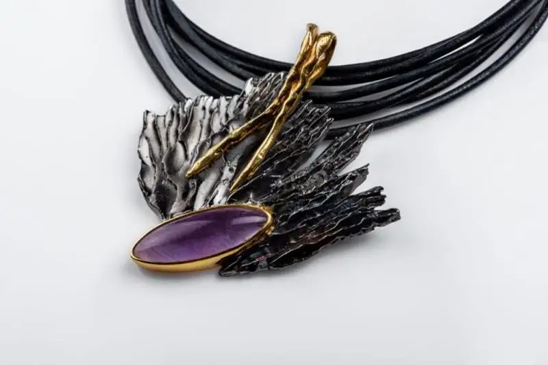 Грузинский ювелир воссоздал талисман из манги Димаша