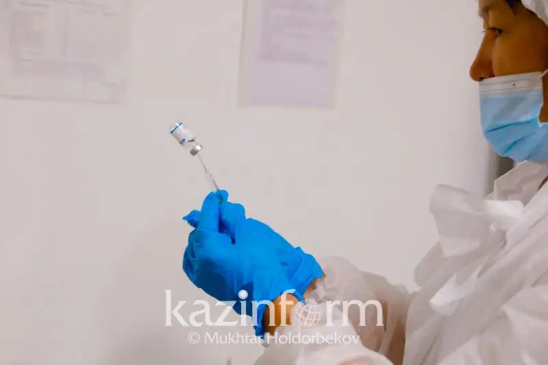 Qyzylordada ekpe qabyldaýǵa qabiletti azamattardyń 72 paıyzy vaktsına saldyrdy