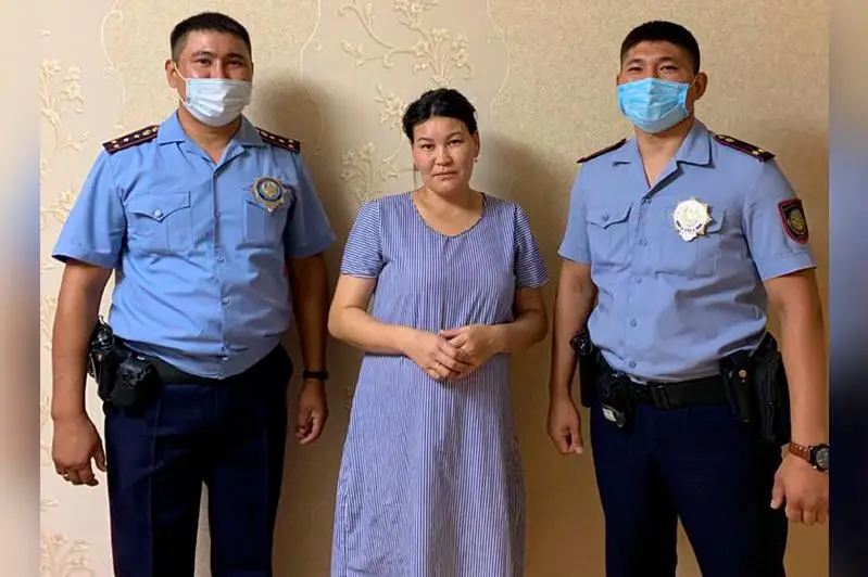 Упавшую в обморок беременную женщину спасли полицейские Рудного