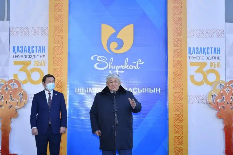 Táýelsizdikke 30 jyl: Shymkentte 112 otbasy jańa páterge ıe boldy