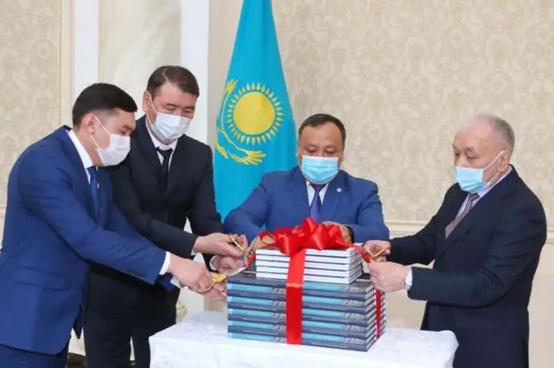 Проведена презентация книг о деятельности спецслужбы