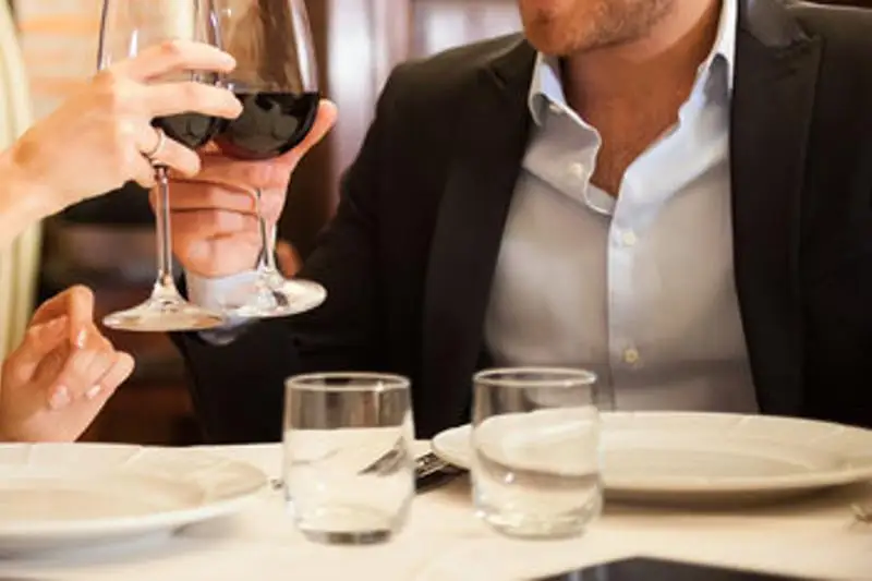 Кавалер на свидании в Таразе оказался грабителем