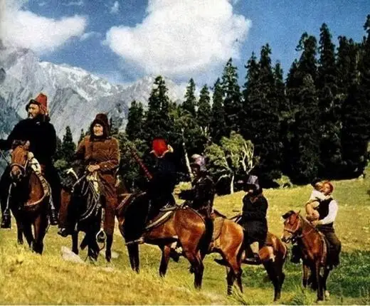 حاليفا التايدىڭ جارى: گيمالاي اسۋىنداعى تار جول قيامەتتىڭ قىل كوپىرى سياقتى سەزىلدى