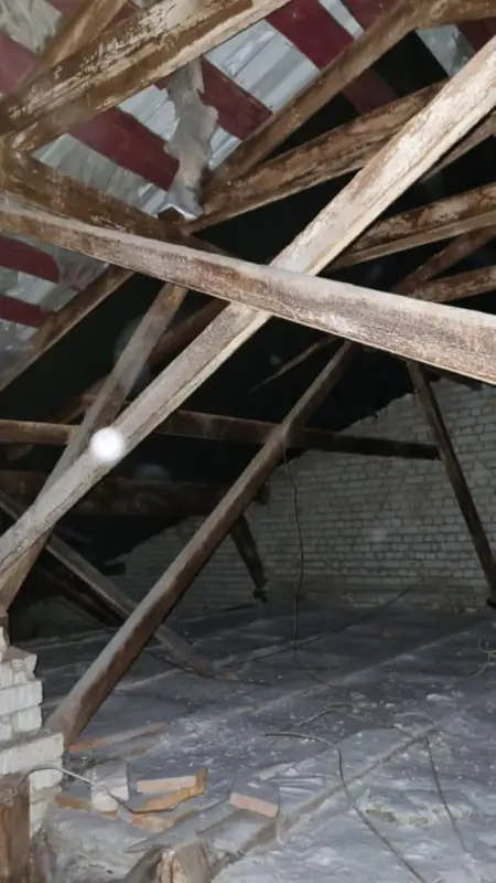Батыс Қазақстанда мәдениет үйінің шатыры құлады