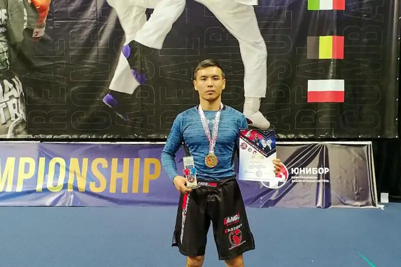 Костанаец стал чемпионом мира по абсолютным реальным боям