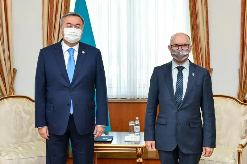 Мухтар Тлеуберди принял нового исполнительного секретаря ОДВЗЯИ