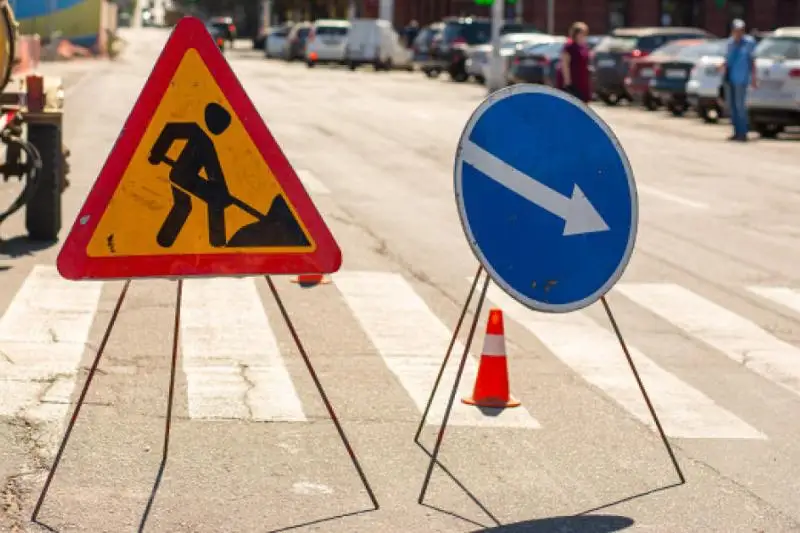 На участке улицы Фахт бен Абдул Азиз в столице частично перекроют автодвижение