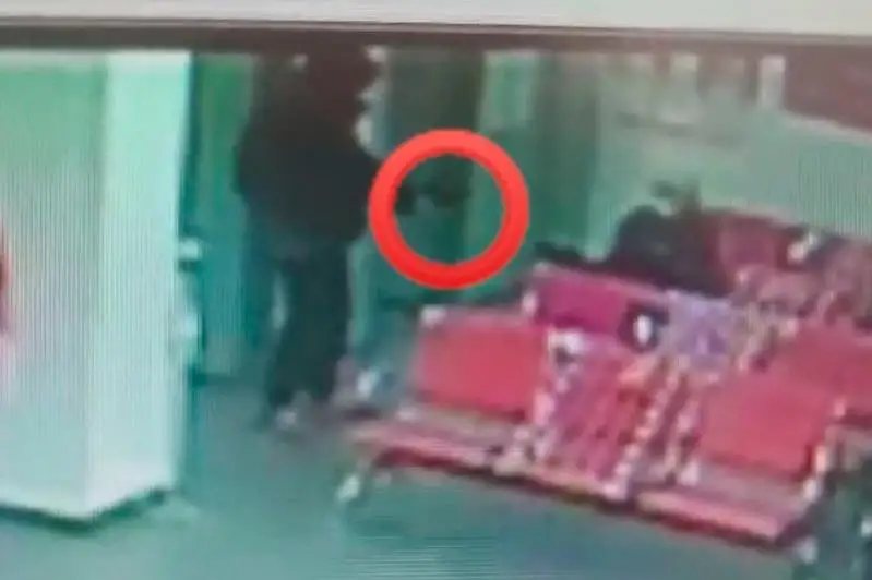 Инсценировку ограбления банка пытались снять на видео подростки в Нур-Султане