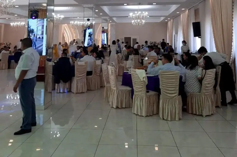 Проведение свадьбы в ресторане пресекли в Нур-Султане