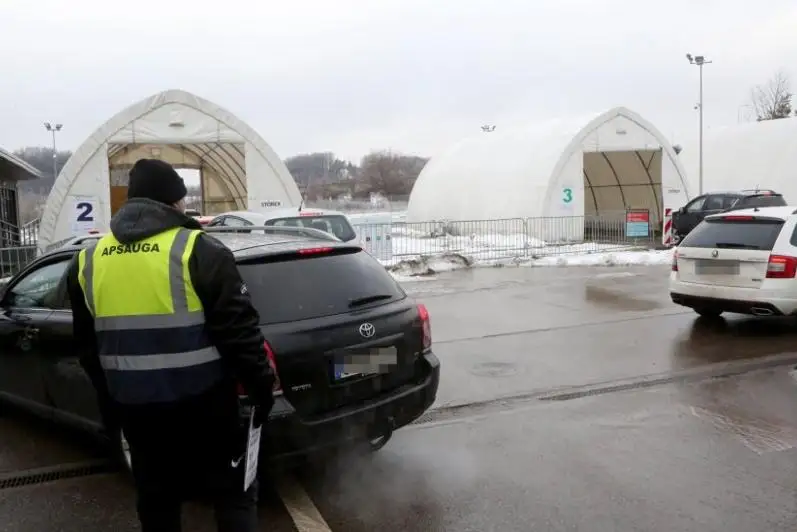 После антирекорда заболеваемости COVID-19 выросли и другие показатели пандемии в Литве