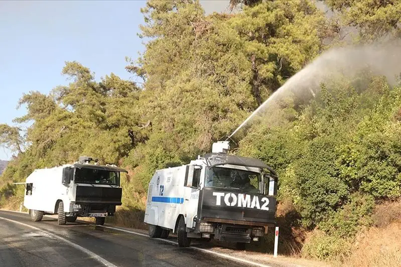 Дополнительную технику используют в тушении пожаров в Турции