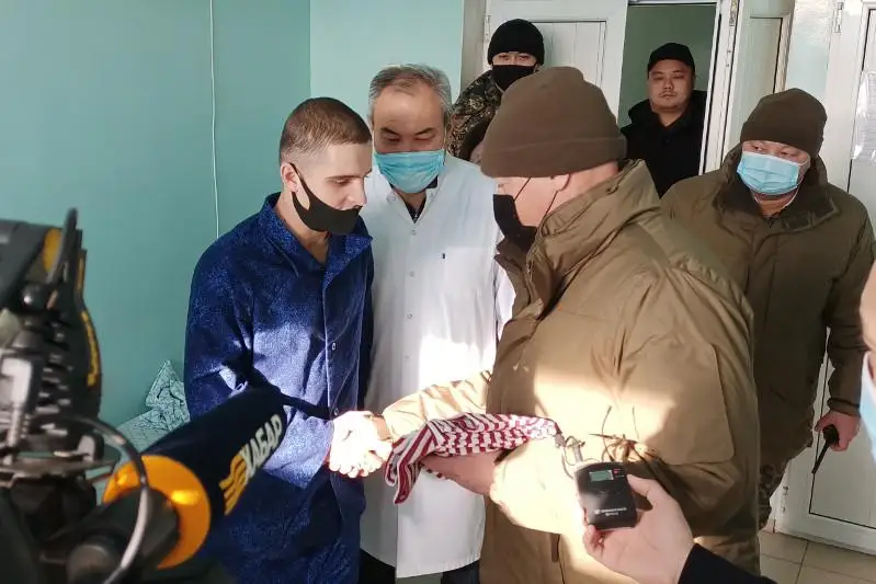 Гвардеец рассказал, как было захвачено погромщиками здание акимата в Актобе