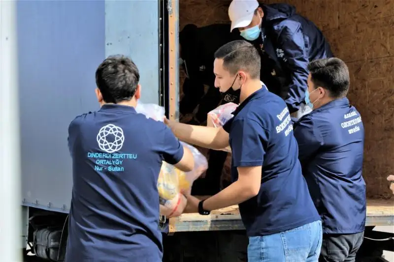 Раздача жертвенного мяса нуждающимся продолжается в Нур-Султане