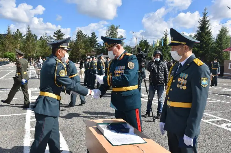 205 офицеров выпустил Военный институт в Петропавловске