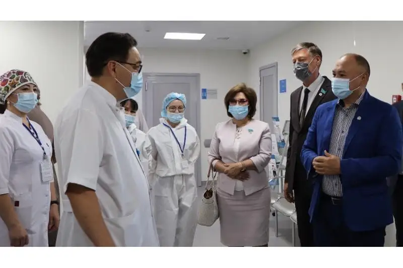 Мажилисмены обсудили вопросы развития здравоохранения с медиками ВКО