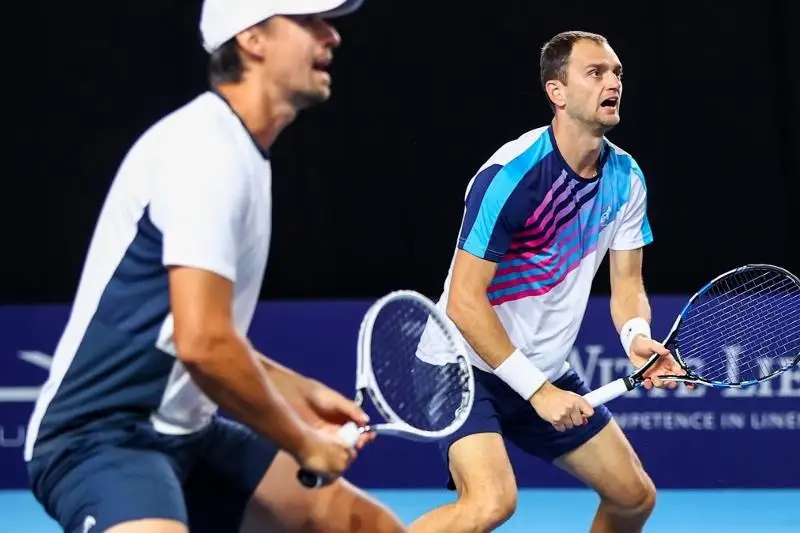 Казахстанский теннисист сыграет в полуфинале парного турнира АТР в Бельгии