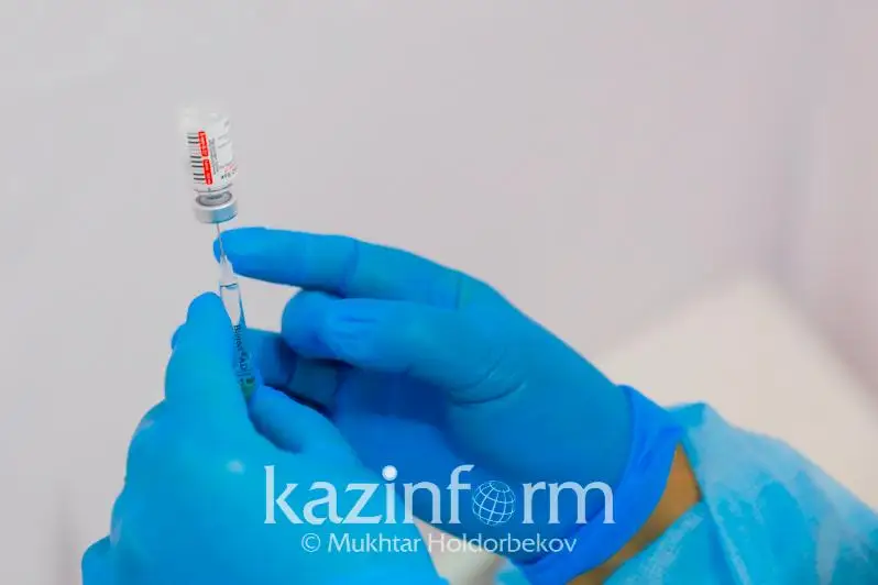 Ещё 724 жителя Атырауской области привились от COVID-19