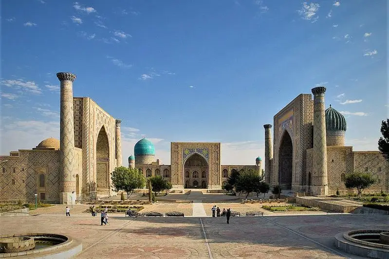 Ózbekstannyń Samarqan qalasynda týrıstik ortalyq qurylýda