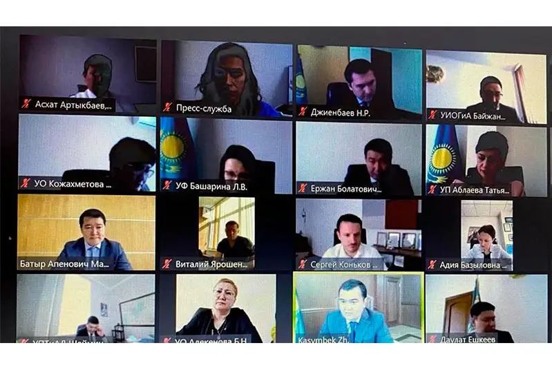 Разработать совместную Дорожную карту предложил операторам сотовой связи аким Карагандинской области