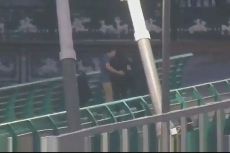 Двое астанчан спасли жизнь девушки