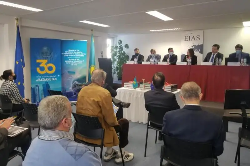 EO astanasynda Qazaqstan táýelsizdiginiń 30 jyldyǵyna arnalǵan halyqaralyq konferentsııa ótti
