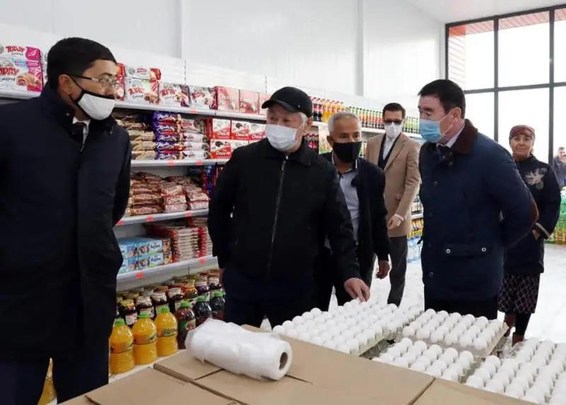 Более 30 социальных павильонов с товарами по сниженным ценам работают в Жамбылской области