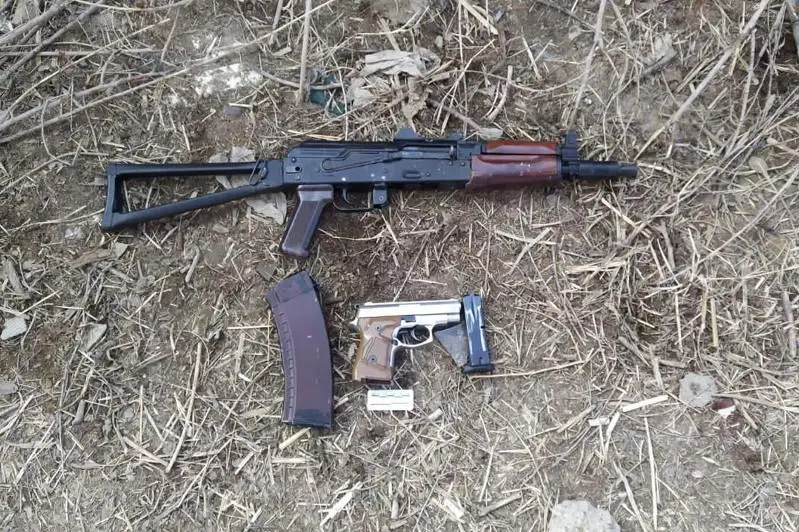 Схрон оружия обнаружили в заброшенном здании в Таразе