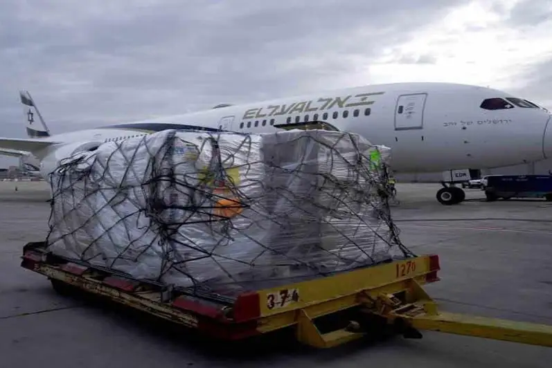 Израиль одним из первых получил таблетки от COVID-19