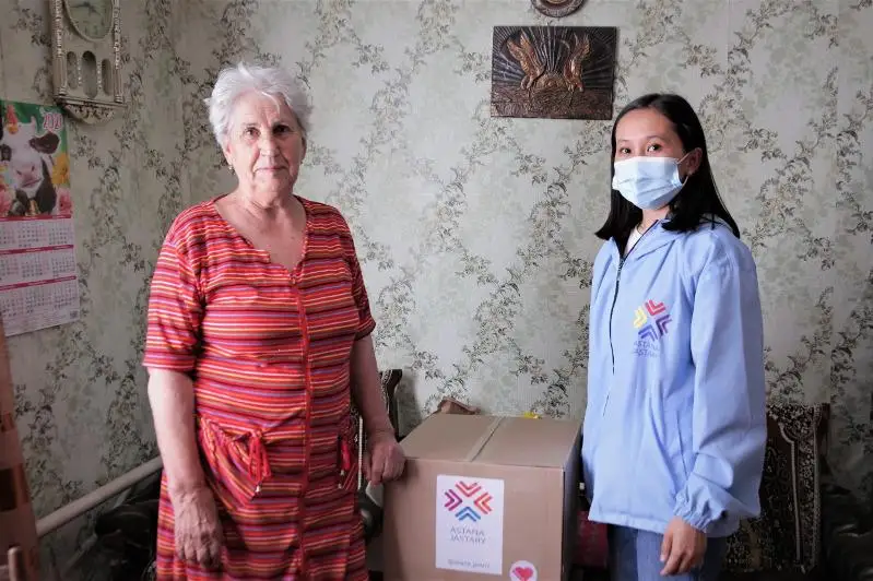 Марафон добрых дел: столичные волонтеры раздали нуждающимся продуктовые корзины