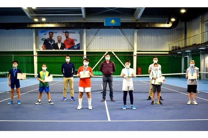 Победителей республиканского турнира по большому теннису определили в Караганде