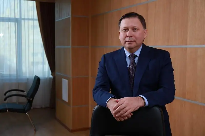 Qorǵanys mınıstrligi merzimdi áskerı qyzmetke shaqyrylatyndar sanyn arttyrady – Daryn Tuıaqov