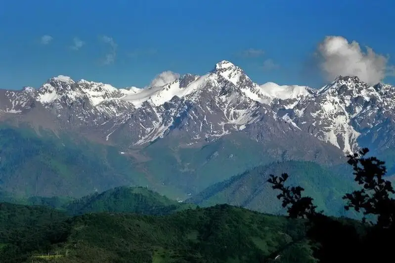 Две девушки заблудились в горах Алматинской области