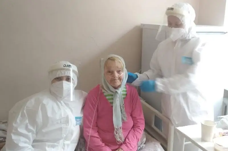 91-летнюю бабушку вылечили от коронавируса в Нур-Султане