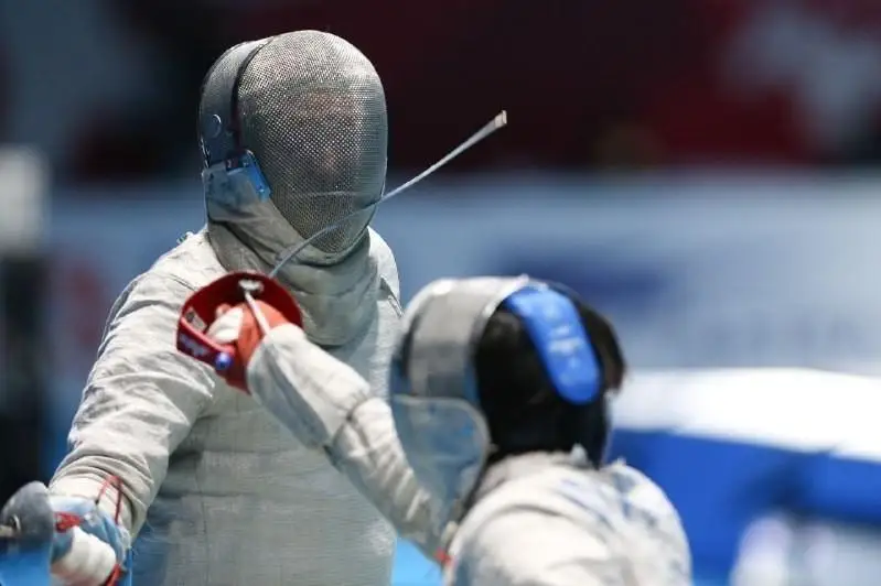 Определились чемпионы РК по фехтованию на саблях среди женщин и мужчин