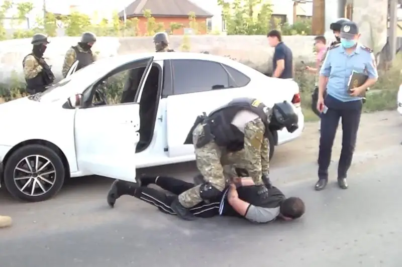 Канал поставки наркотиков  пресекли столичные полицейские