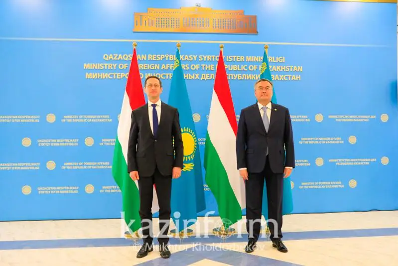 Мухтар Тлеуберди встретился с министром финансов Венгрии